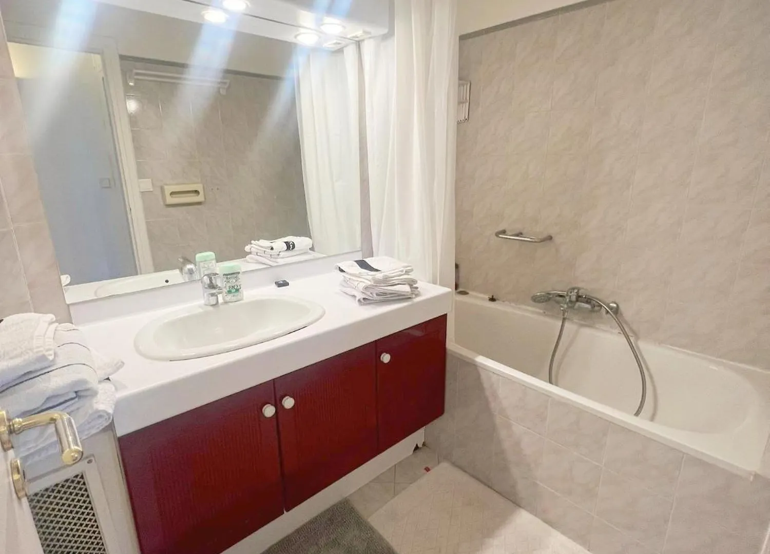 Bright & Cozy Apartment In Passy, Trocadero, Paris 0*,